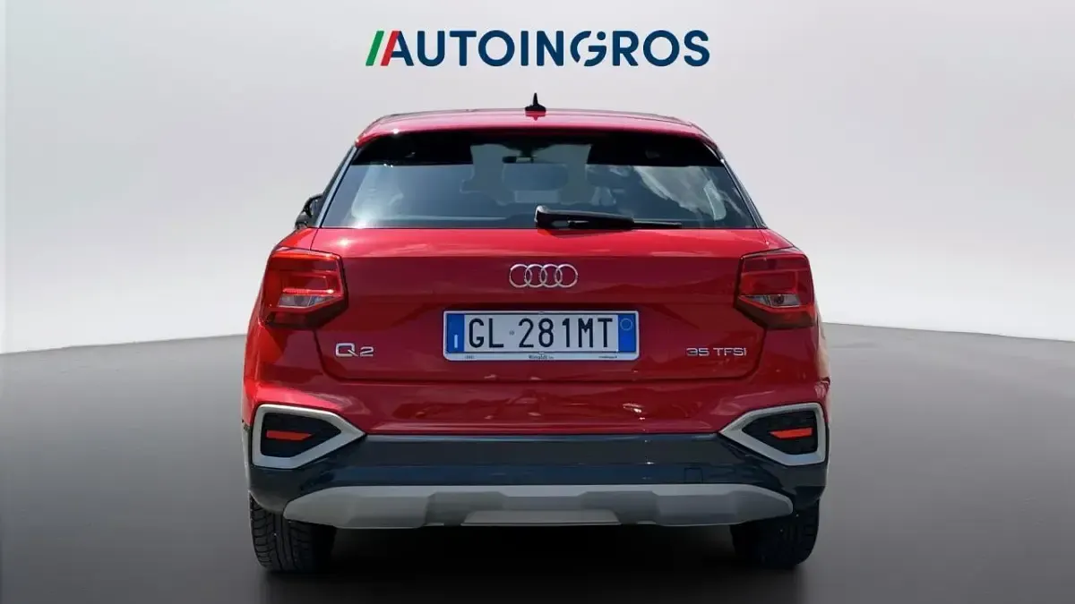 Usata Audi Q2 Admired 150 CV (110 kW) 2021 Rosso SUV