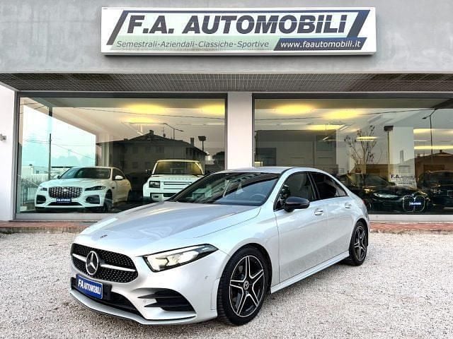 Usata Mercedes A200 Premium 163 CV (119 kW) 2021 Argento Berlina