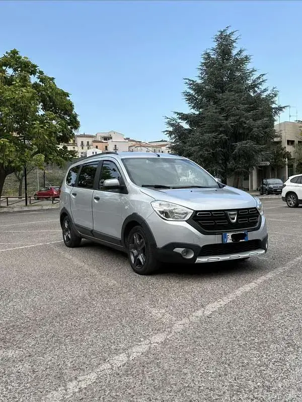 Usata Dacia Lodgy Stepway 109 CV (80 kW) 2017 Monovolume