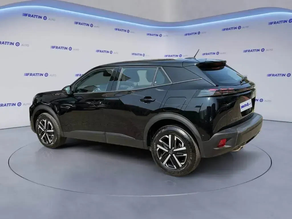 Usata Peugeot 2008 Style 145 CV (106 kW) 2025 SUV