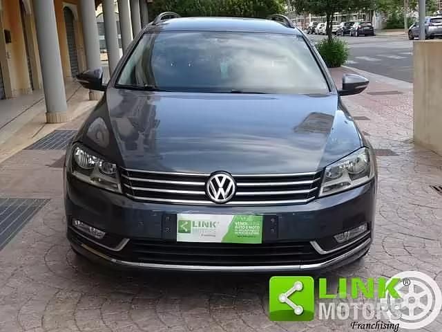 Usata VW Passat 105 CV (77 kW) 2011 Grigio Station wagon