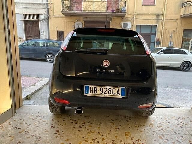 Usata Fiat Punto 85 CV (62 kW) 2015 Blu Utilitaria