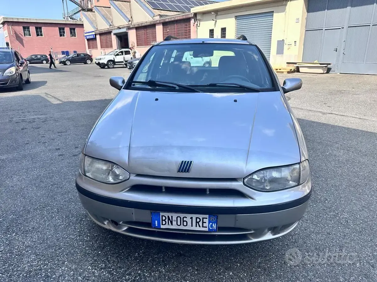 Usata Fiat Palio 60 CV (44 kW) 2001 Grigio Station wagon