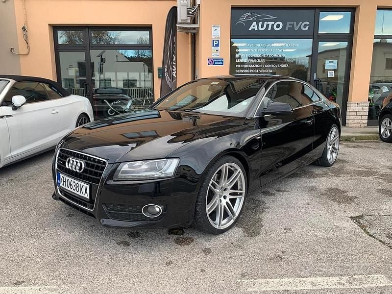 Nero Usata 2010 Audi A5 S-Line Coupé | 7990 € (Buon prezzo) - Immagine 1/4