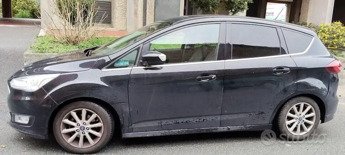 Begagnad Ford C-MAX 125 HK (91 kW) 2018 Svart Minibuss