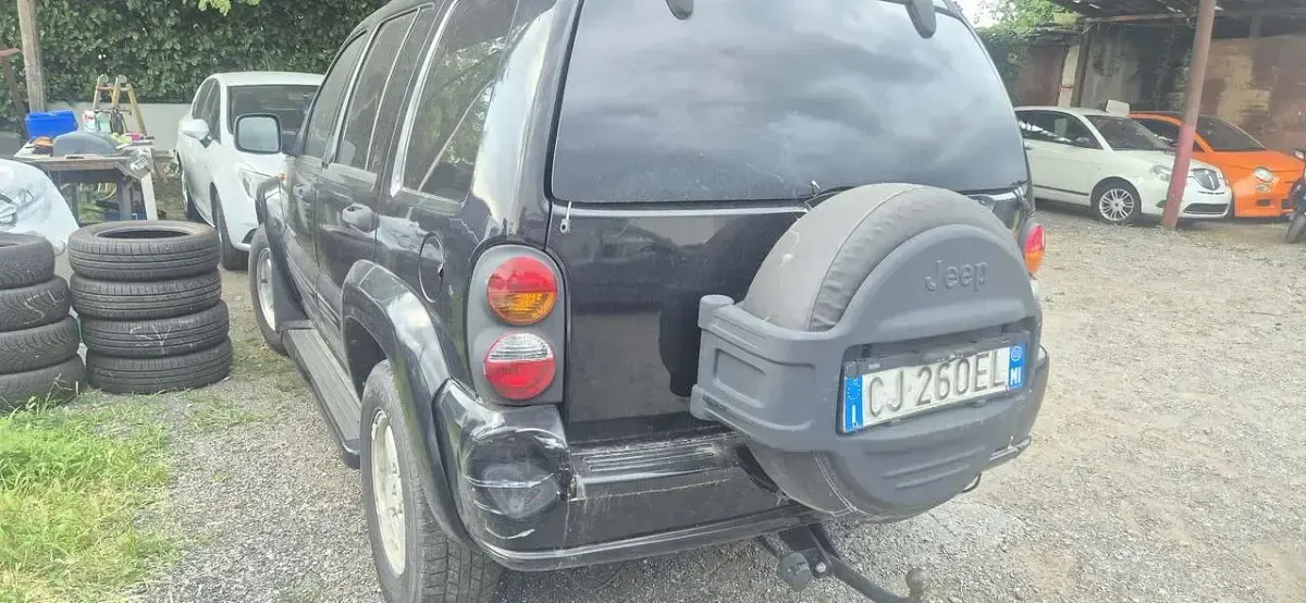 Usata Jeep Cherokee Limited 150 CV (110 kW) 2003 Other SUV