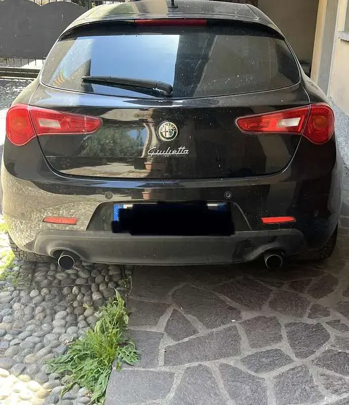 Usata Alfa Romeo Giulietta Quadrifoglio Verde 235 CV (172 kW) 2011 Utilitaria