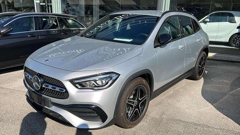 Gebraucht Mercedes GLA220 190 PS (139 kW) 2022 Grau SUV