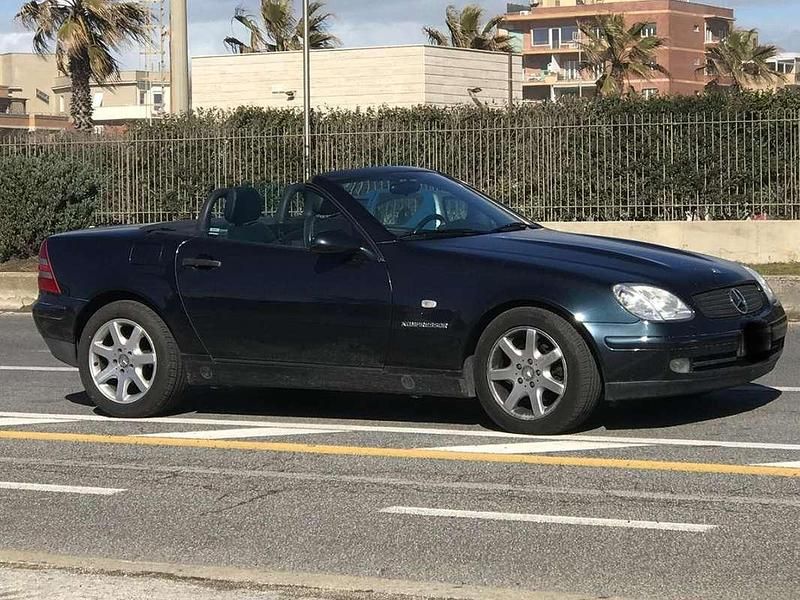 Usata Mercedes SLK230 193 CV (141 kW) 1997 Blu/azzurro Cabrio