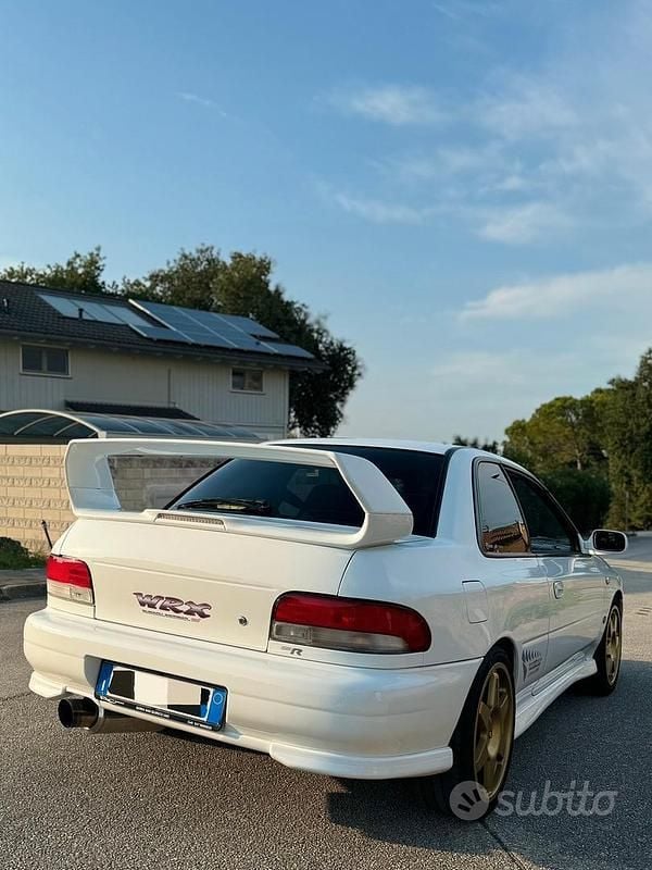 Usata Subaru Impreza 280 CV (205 kW) 1999 Bianco Coupé