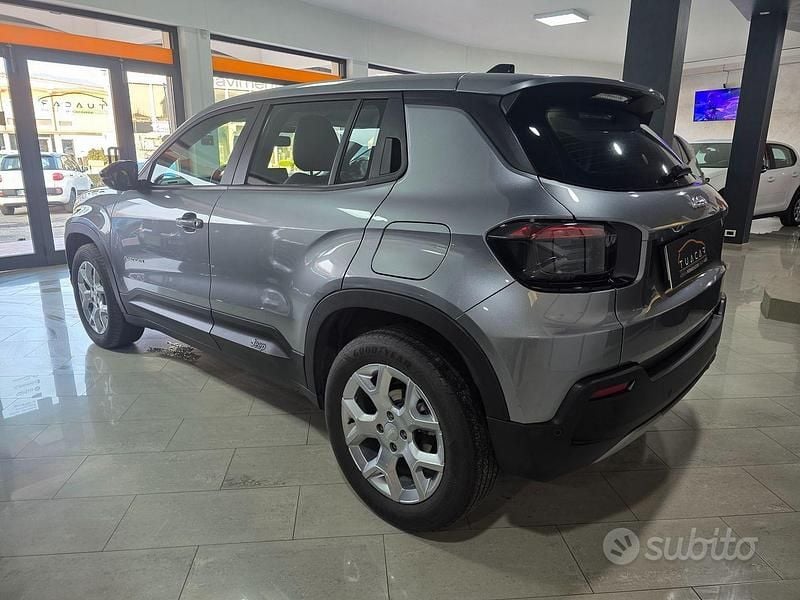 Usata Jeep Avenger Altitude 101 CV (74 kW) 2023 Grigio SUV