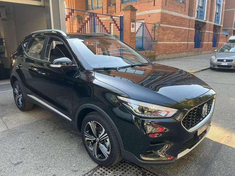 Nuova MG ZS Comfort 106 CV (77 kW) 2025 Black paddle Berlina