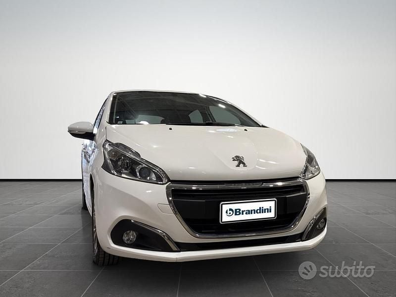 Usata Peugeot 208 Active 83 CV (61 kW) 2019 Bianco Utilitaria