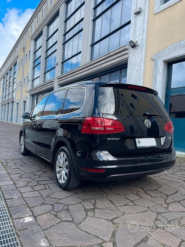 Usata VW Sharan 170 CV (125 kW) 2011 Nero Monovolume