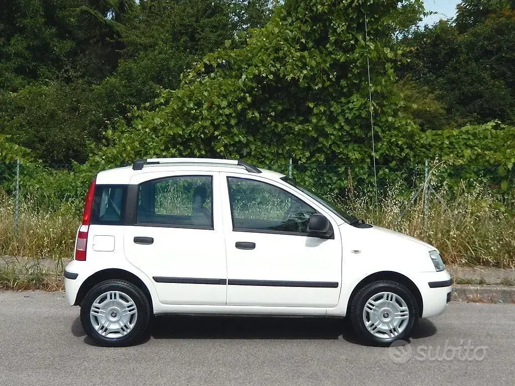 Usata Fiat Panda 69 CV (50 kW) 2012 Bianco Utilitaria