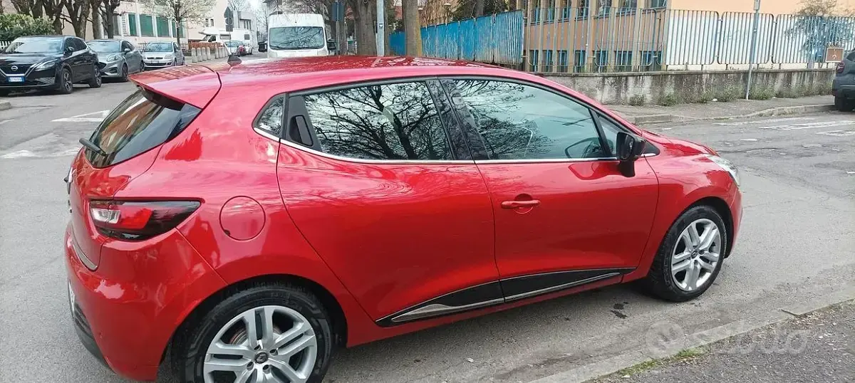 Usata Renault Clio IV 90 CV (66 kW) 2019 Rosso Berlina