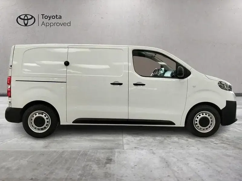 Usata Toyota Proace Comfort 61 kW (84 CV) 2024 Bianco Monovolume