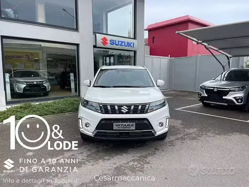 Usata Suzuki Vitara Cool 129 CV (94 kW) 2022 Bianco SUV