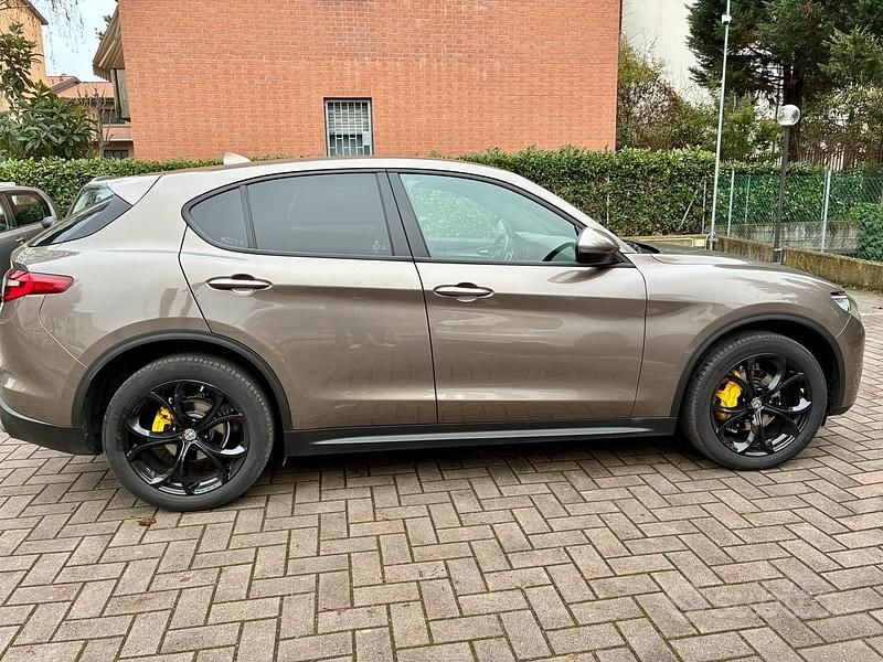 Usata Alfa Romeo Stelvio 210 CV (154 kW) 2019 SUV