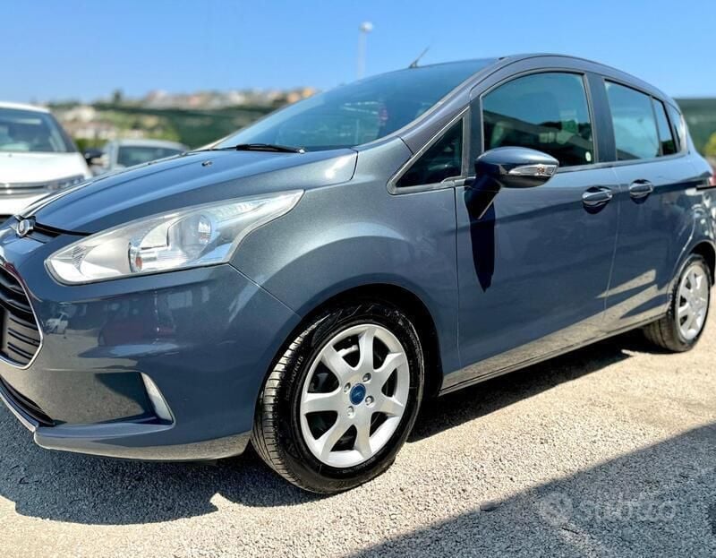 Usata Ford B-MAX 90 CV (66 kW) 2014 Grigio Monovolume