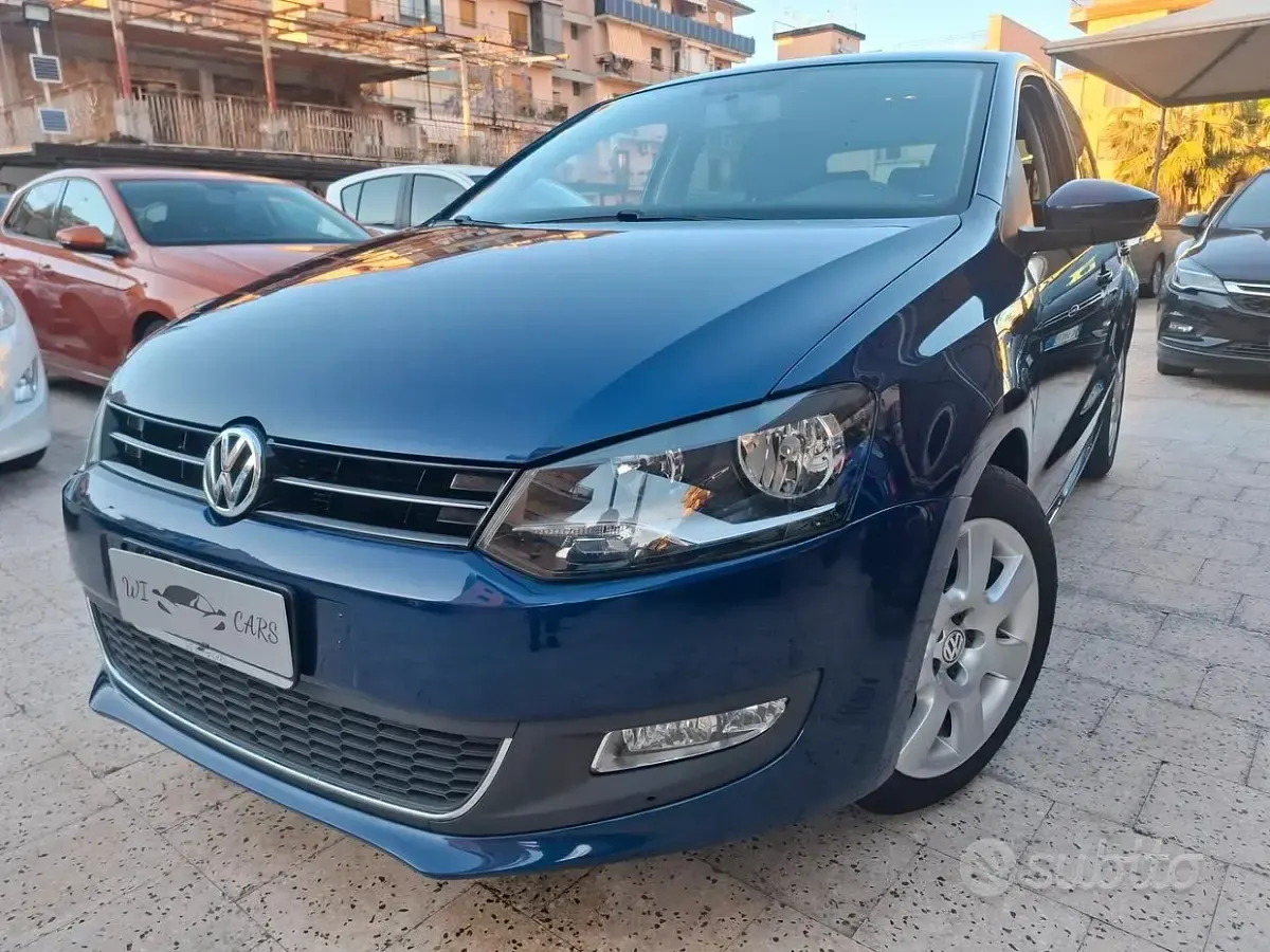 Usata VW Polo Highline 90 CV (66 kW) 2013 Blu Utilitaria