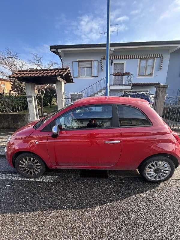 Usata Fiat 500 Dolcevita 69 CV (50 kW) 2023 Rosso Utilitaria