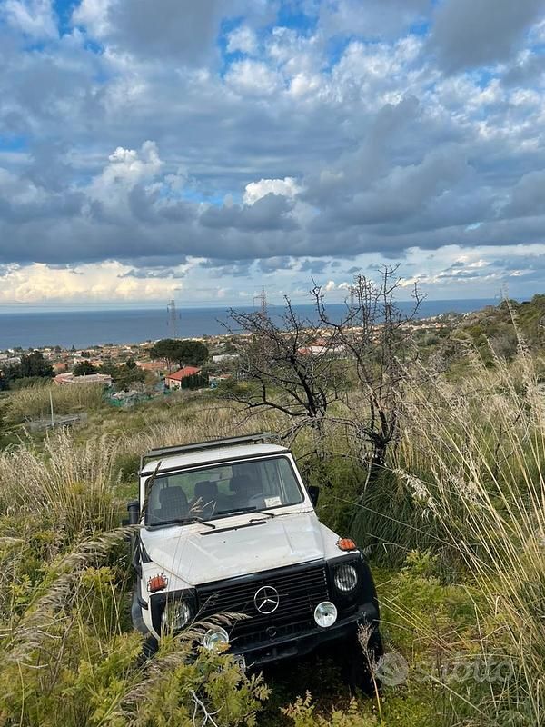 Usata Mercedes G300 150 CV (110 kW) 1987 Bianco SUV
