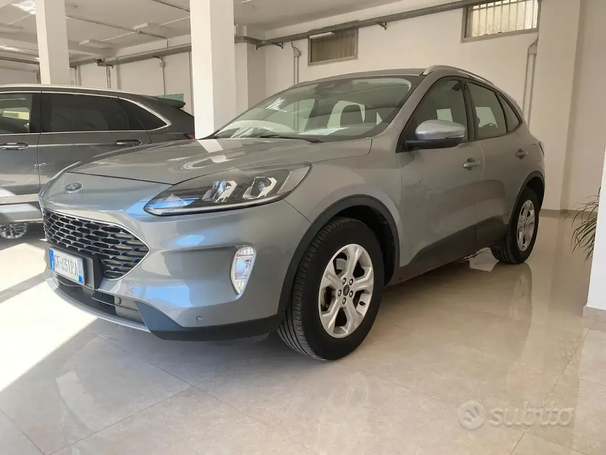 Usata Ford Kuga 120 CV (88 kW) 2021 Grigio SUV