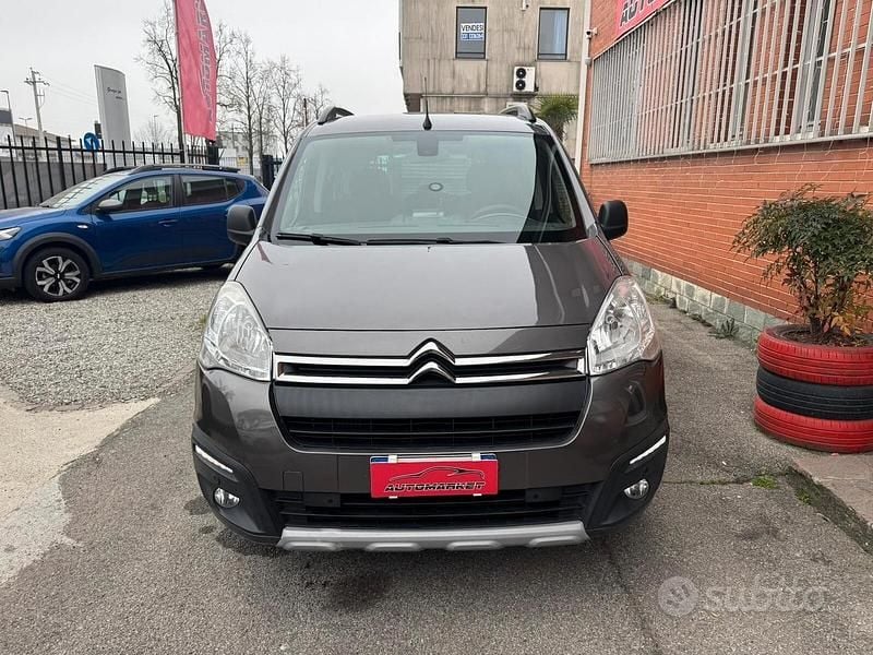 Usata Citroën Berlingo XTR 100 CV (73 kW) 2018 Grigio Monovolume