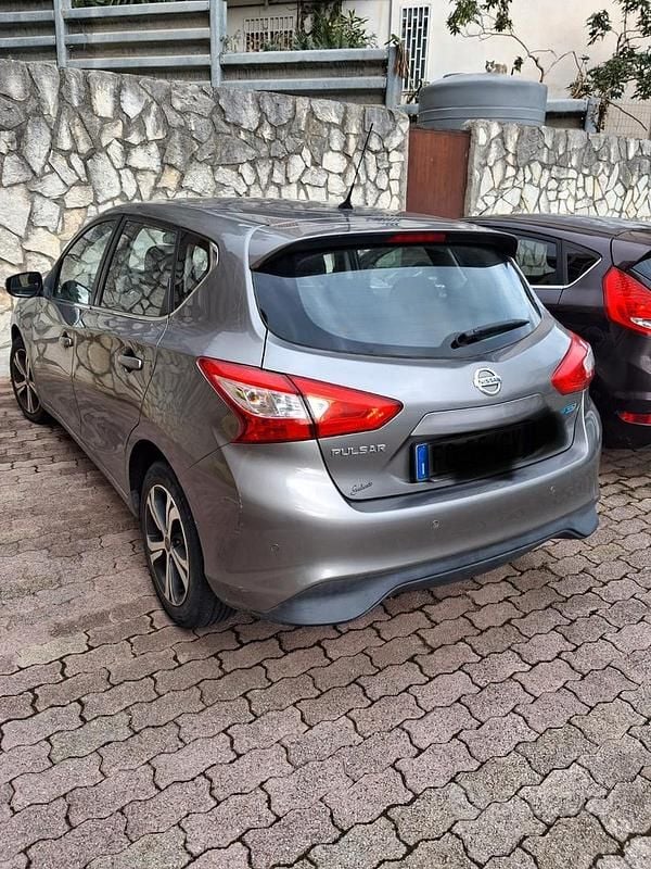 Usata Nissan Pulsar 110 CV (80 kW) 2015 Grigio Utilitaria