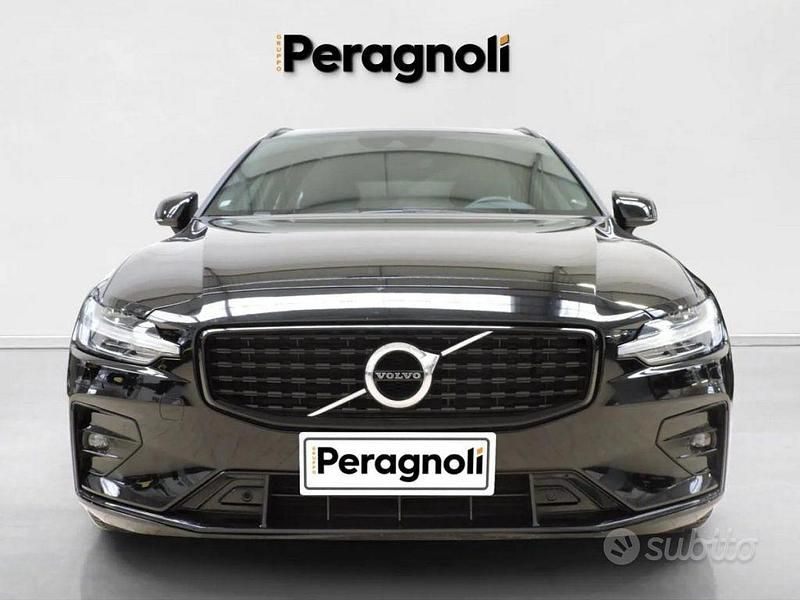 Usata Volvo V60 R-Design 197 CV (144 kW) 2022 Nero Station wagon