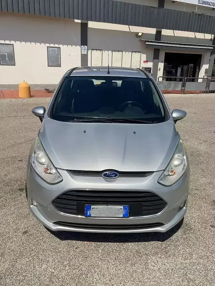 Usata Ford B-MAX 75 CV (55 kW) 2015 Grigio Monovolume