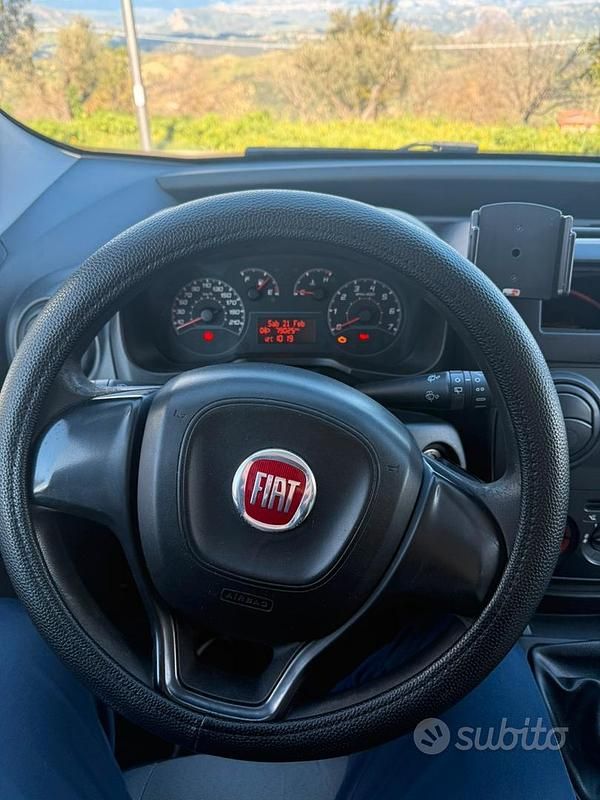 Usata Fiat Fiorino 95 CV (69 kW) 2021 Monovolume