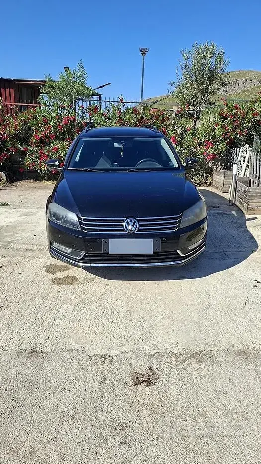 Usata VW Passat 105 CV (77 kW) 2011 Nero Station wagon