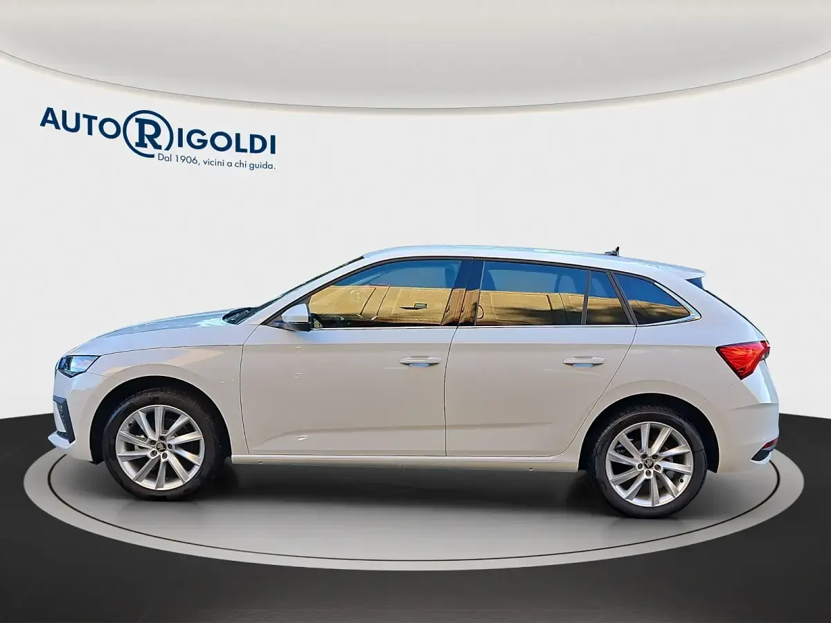 Usata Skoda Scala Style 150 CV (110 kW) 2025 Bianco luna metallizzato Utilitaria