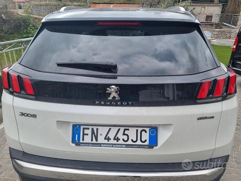Usata Peugeot 3008 2018 Bianco SUV
