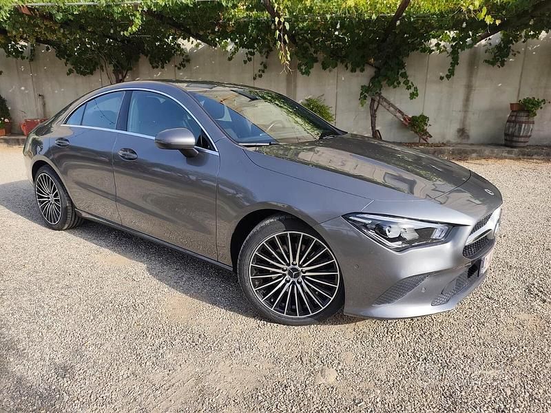 Usata Mercedes CLA200 Business 150 CV (110 kW) 2021 Grigio Coupé