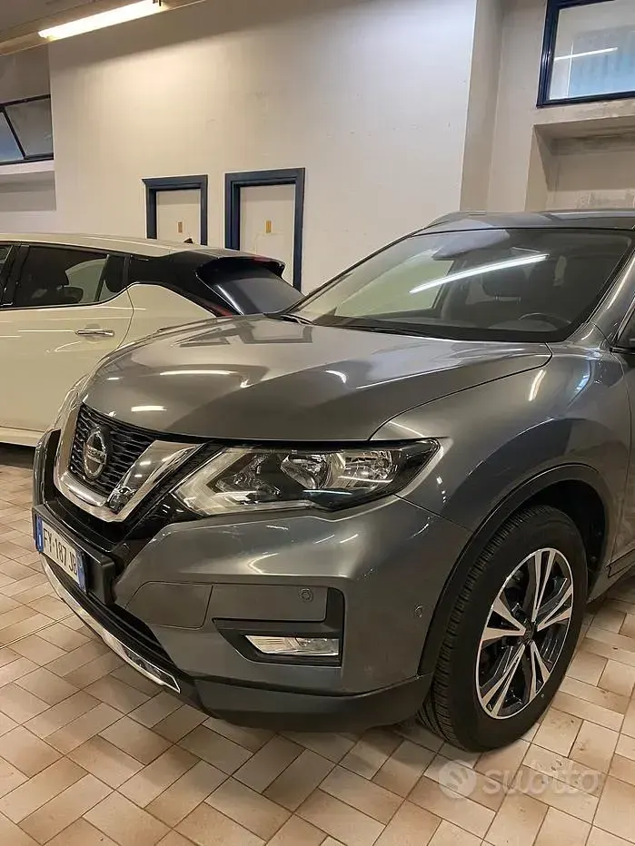 Begagnad Nissan X-Trail N-Connecta 150 HK (110 kW) 2019 Grå SUV