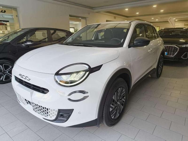 Usata Fiat 600 Comfort 101 CV (74 kW) 2024 Bianco SUV