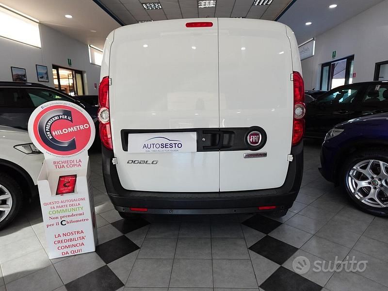 Usata Fiat Doblò Business 90 CV (66 kW) 2021 Bianco Monovolume