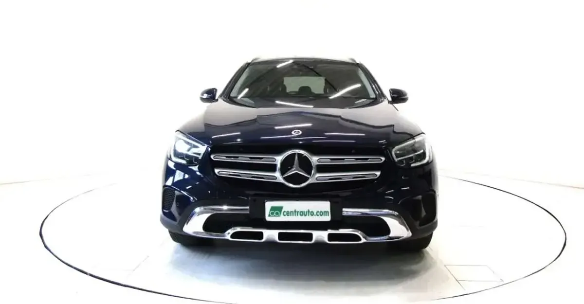 Usata Mercedes GLC220 Executive 194 CV (142 kW) 2021 Blu scuro SUV