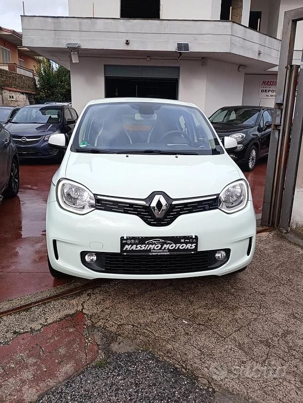 Usata Renault Twingo Intens 92 CV (67 kW) 2020 Verde Utilitaria