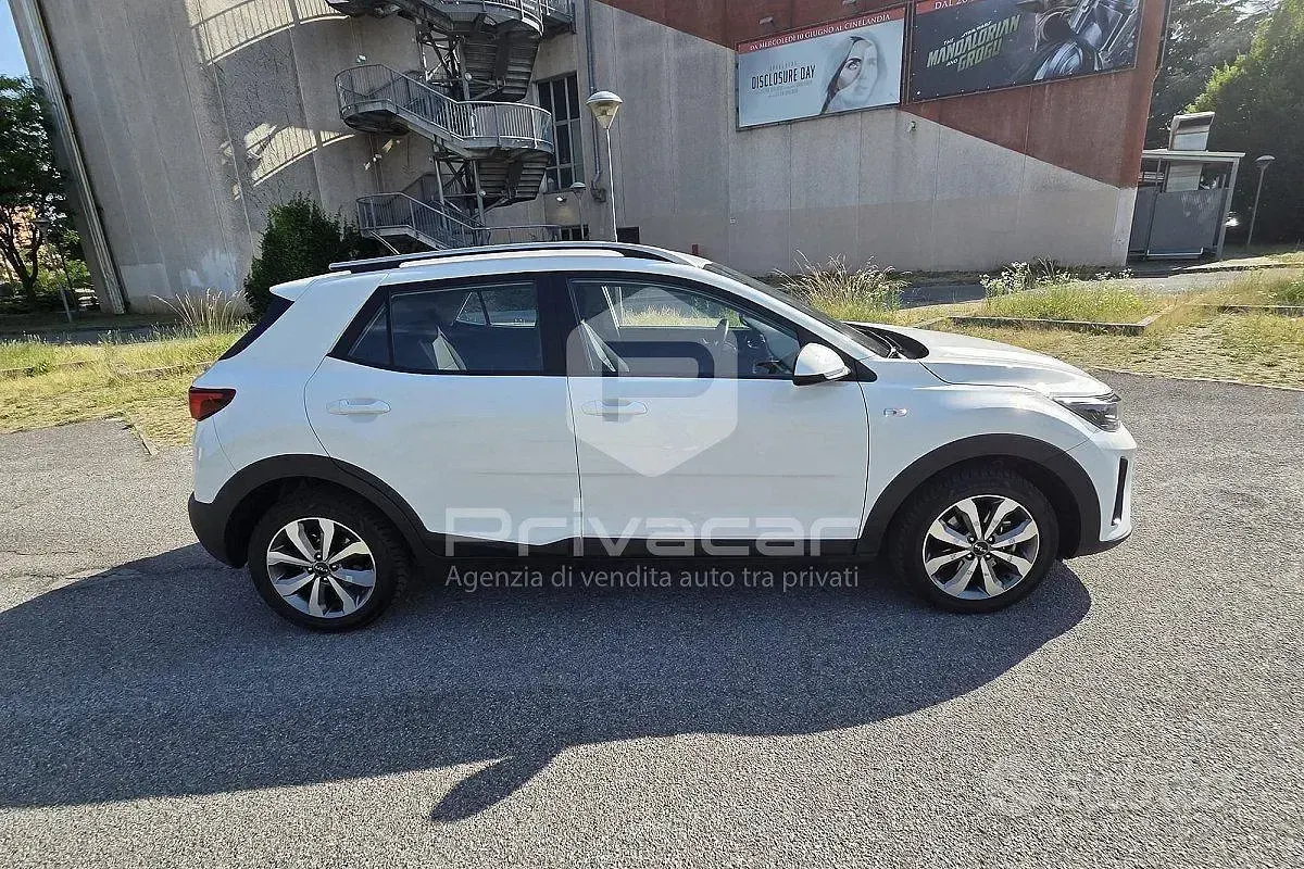 Occasion Kia Stonic Urban 100 ch (73 kW) 2023 Blanc SUV