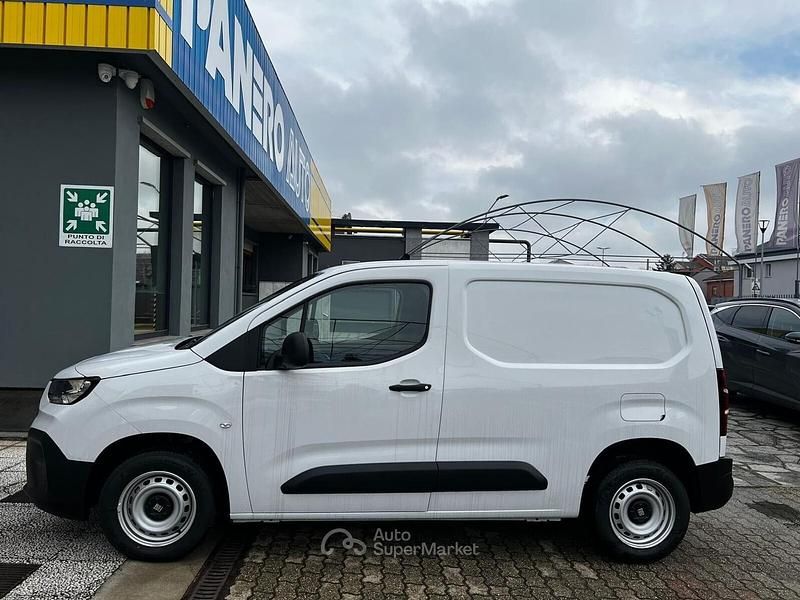 Nuova Fiat Doblò 102 CV (75 kW) 2026 Bianco Monovolume