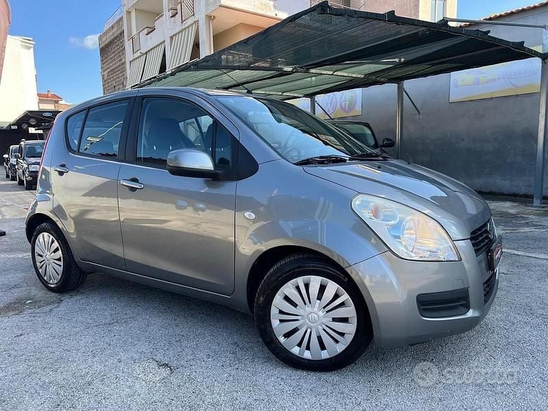 Grigio Usata 2012 Suzuki Splash GLS Due volumi | 4999 € (Buon prezzo) - Immagine 1/4
