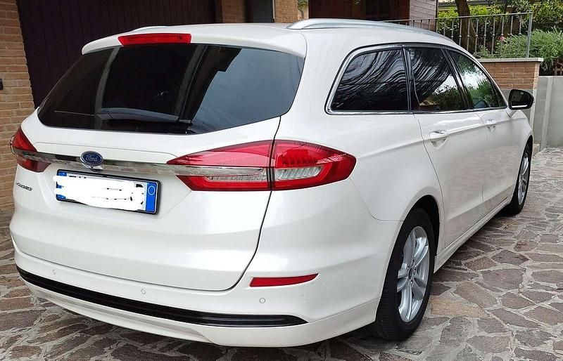 Usata Ford Mondeo Business Edition 150 CV (110 kW) 2019 Bianco Station wagon