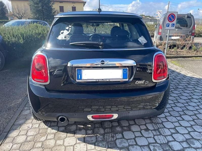 Usata Mini One D 95 CV (69 kW) 2017 Nero Utilitaria