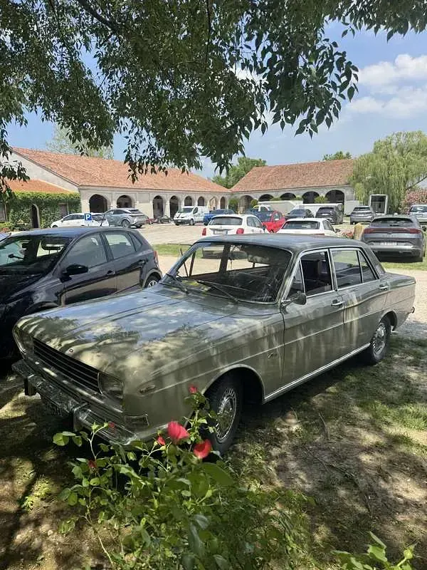 Usata Ford Taunus XL 54 CV (39 kW) 1970 Berlina