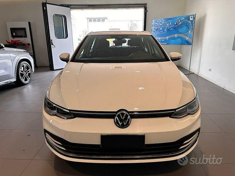 Usata VW Golf VII Style 130 CV (95 kW) 2021 Utilitaria