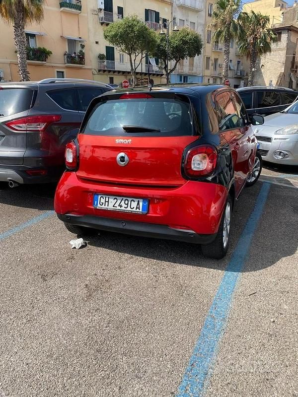 Usata Smart ForFour Passion 2016 Rosso Utilitaria